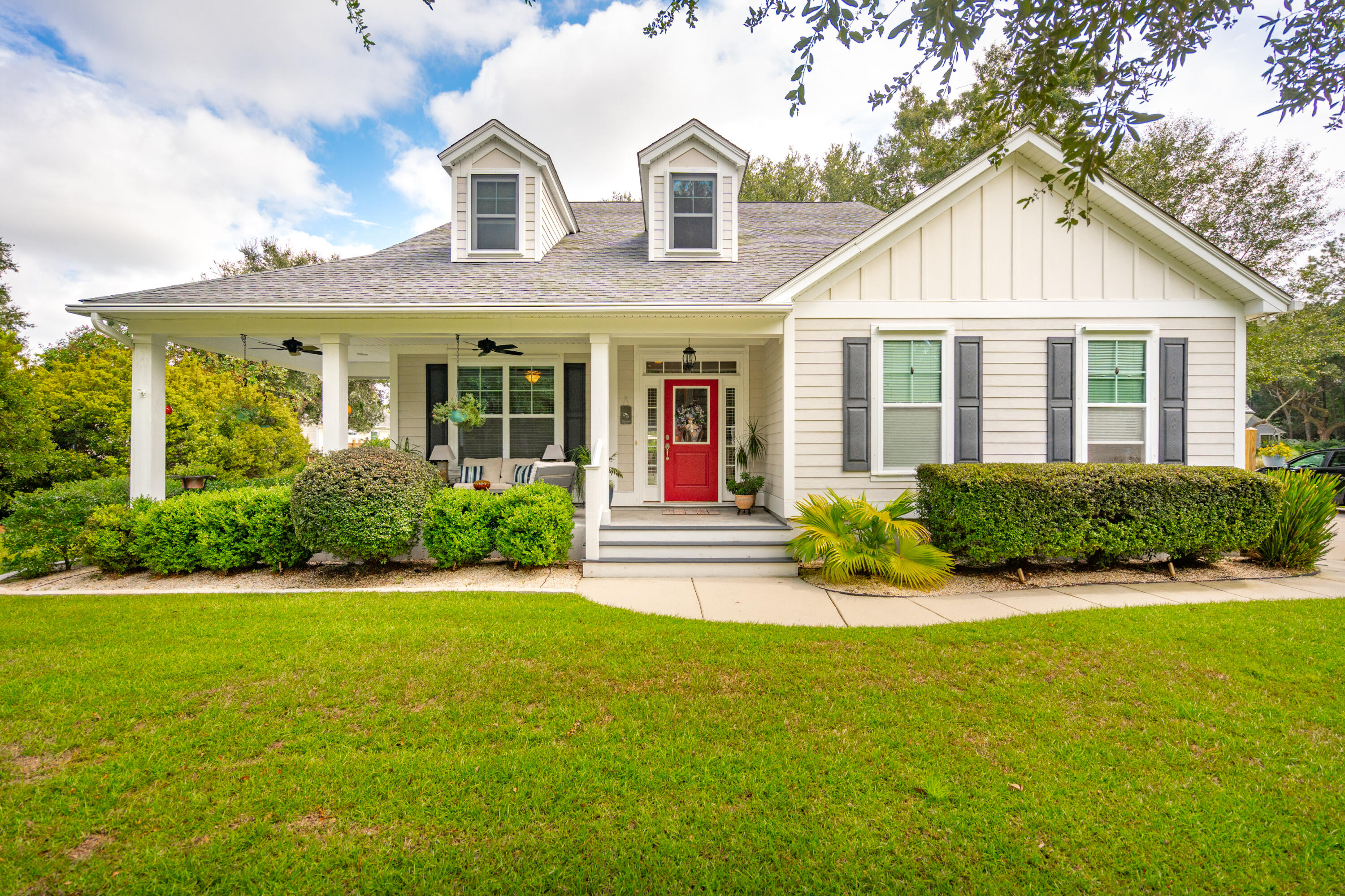 Fosters Glenn Dr, Johns Island, SC 29455