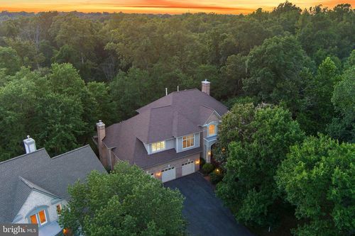 12016 Creekbend Dr, RESTON, VA, 20194-5615 | Card Image