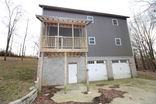 2227 Black Rd, Prospect, TN, 38477-6937 | Card Image