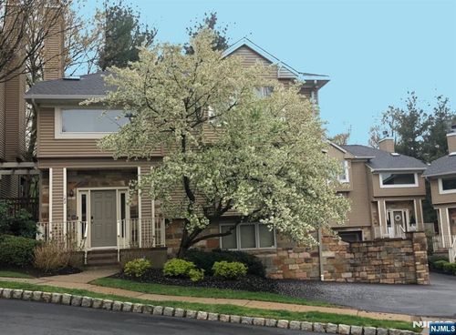 182 Clarken Dr, West Orange, NJ, 07052-3441 | Card Image