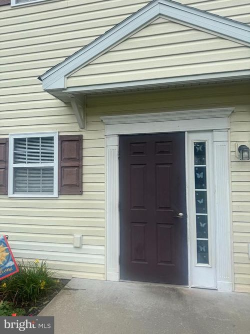 190 Christine Dr, READING, PA, 19606-3389 | Card Image