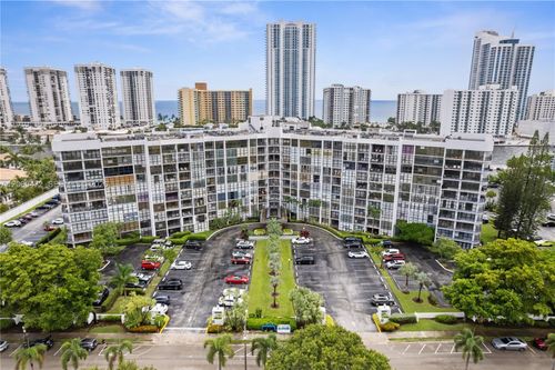 614-1000 Parkview Dr, Hallandale Beach, FL, 33009-2979 | Card Image