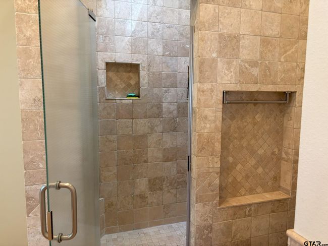 20998 Kiva Cir, House other with 3 bedrooms, 4 bathrooms and null parking in Flint TX | Image 22