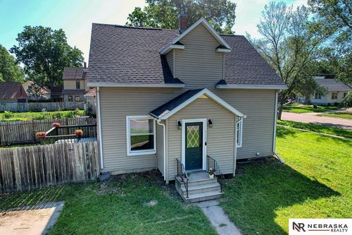 1102 Plum St, Lincoln, NE, 68502-2243 | Card Image