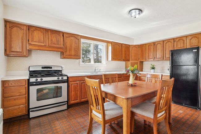 605 Wauregan Rd, House other with 3 bedrooms, 1 bathrooms and null parking in Killingly CT | Image 7