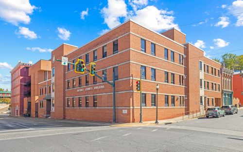 6 & 14 E Johnson St, STAUNTON, VA, 24401 | Card Image