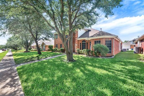 706 Green Apple Dr, Garland, TX, 75044-2564 | Card Image