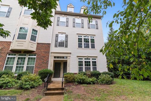a-7420 Brunson Cir, GAINESVILLE, VA, 20155-4909 | Card Image