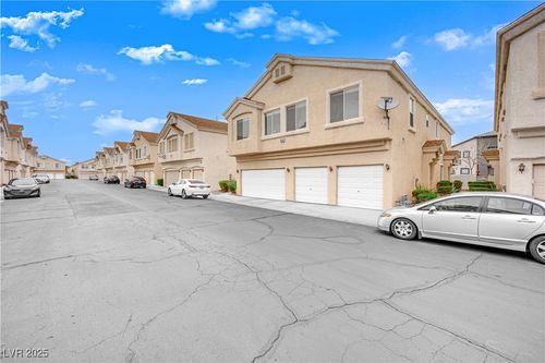 unit-101-6404 Extreme Shear Ave, Henderson, NV, 89011-2022 | Card Image