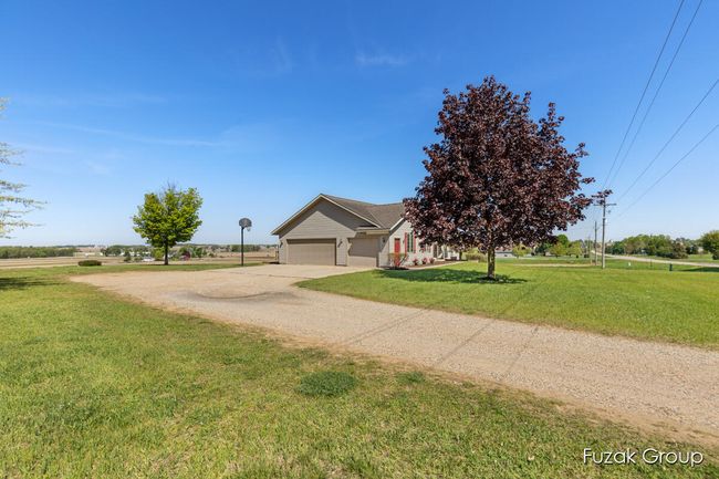 3882 40 Th St, House other with 4 bedrooms, 3 bathrooms and null parking in Hamilton MI | Image 5