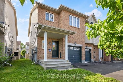 209 Macoun Cir, Ottawa, ON, K1T0H9 | Card Image