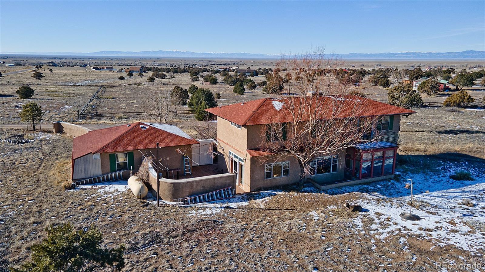 Residential in Crestone 4