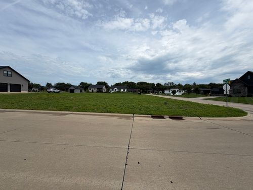 Lot 9 Woods Estates Of Riverdale, Riverdale, IA, 52722 | Card Image