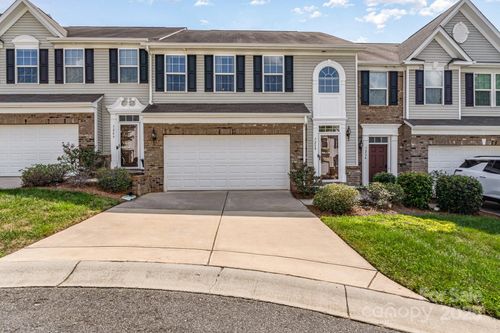 7238-7238 Gallery Pointe Ln, Charlotte, NC, 28269-6249 | Card Image