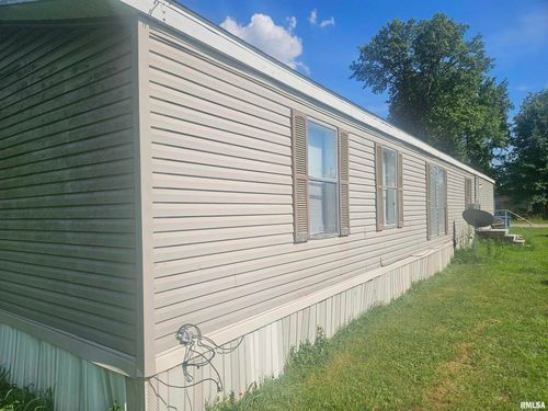 120 E 1st St, Bonnie, IL, 62816-0139 | Card Image