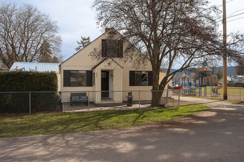 322 W Oregon Street, Kalispell, MT, 59901 | Card Image