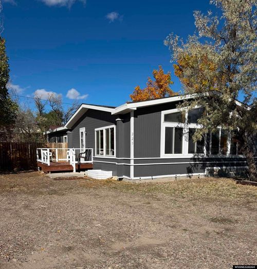 225 Locust St, Rock Springs, WY, 82901-4616 | Card Image
