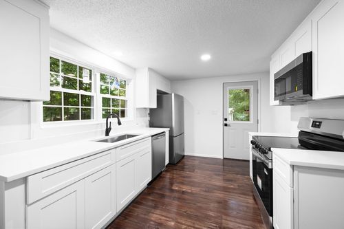 1611 Hill St, White Bluff, TN, 37187-9146 | Card Image