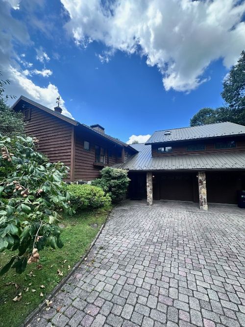 1292 Leonard Rd, Highlands, NC, 28741-8467 | Card Image