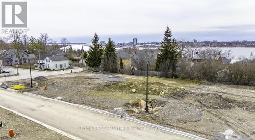 218 Old Kiln Crescent, Kingston (Kingston East (Incl CFB Kingston)), ON, K7K0L7 | Card Image