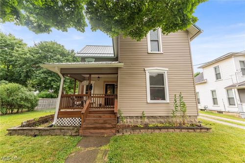 109 S Market St, Lodi, OH, 44254-1310 | Card Image