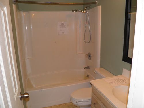 2264 Ridgeview Dr, Muscatine, IA, 52761-9398 | Card Image