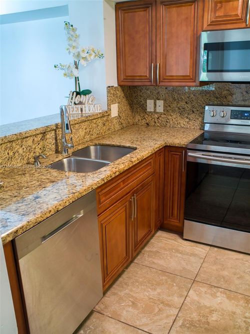 apt-306-2133 Renaissance Blvd, Miramar, FL, 33025-5688 | Card Image