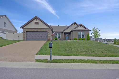 5660 Brompton Dr, Newburgh, IN, 47630-7304 | Card Image