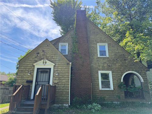 918 Frederick Blvd, Akron, OH, 44320-1720 | Card Image