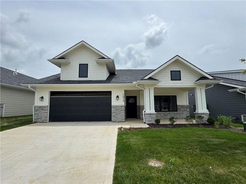 1979 Harvest Rd, Liberty, MO, 64068-7189 | Card Image