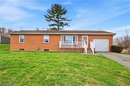 27 Marshdale Rd, Zanesville, OH, 43701-6333 | Card Image
