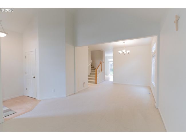 14868 Sw Citrine Loop, House other with 3 bedrooms, 3 bathrooms and 2 parking in Beaverton OR | Image 5