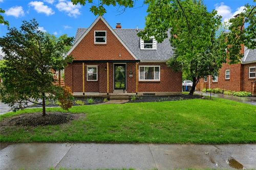 407 Dellwood Ave, Oakwood, OH, 45419-3526 | Card Image