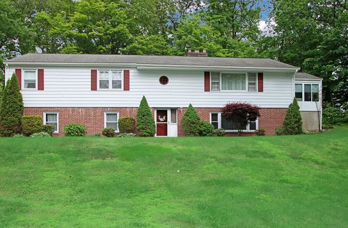 202 Wilson Rd, Orange, CT, 06477-3422 | Card Image