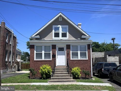 27 Roberta Ave, COLLINGDALE, PA, 19023-3319 | Card Image