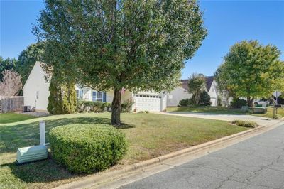 3726 Tuxford Lane, House other with 3 bedrooms, 2 bathrooms and null parking in Jamestown NC | Image 3