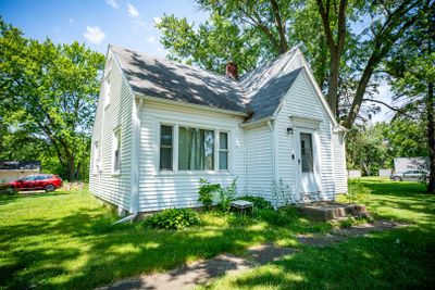 3623 S Main Street, House other with 3 bedrooms, 1 bathrooms and 2 parking in Rockford IL | Image 2