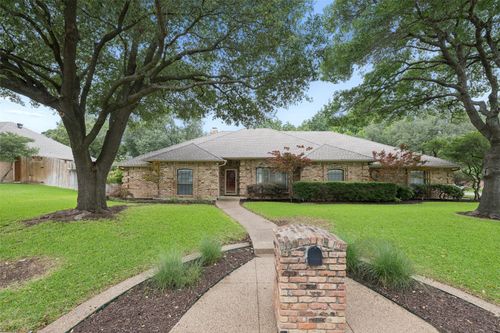 7300 Wind Chime Dr, Fort Worth, TX, 76133-7033 | Card Image