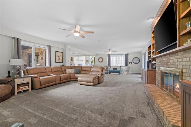1810 Cardinal Ct, House other with 4 bedrooms, 6 bathrooms and 3 parking in Pontiac IL | Image 6