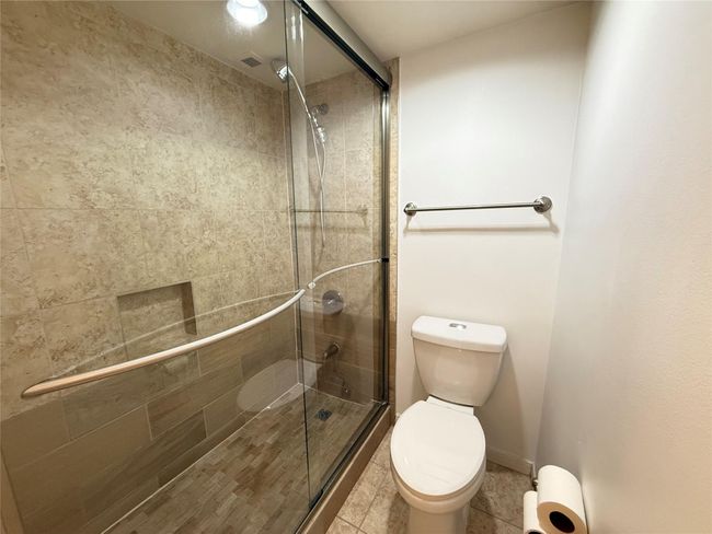 APT-1204 - 3525 Sage Rd, Condo with 2 bedrooms, 2 bathrooms and 1 parking in Houston TX | Image 7