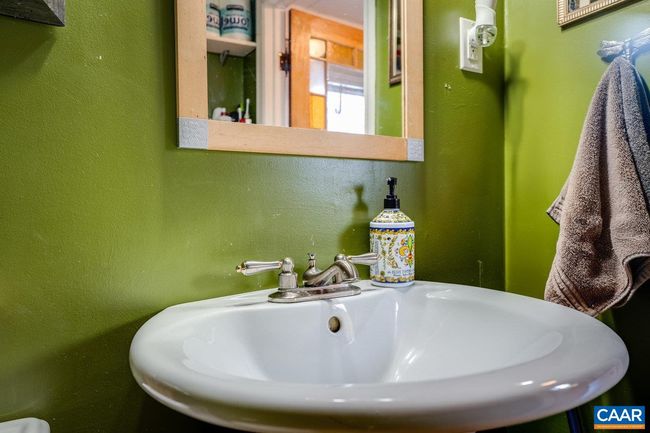 9751 Singers Glen Rd, House other with 3 bedrooms, 2 bathrooms and null parking in SINGERS GLEN VA | Image 14