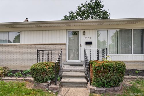 29391 Mark Ave, Madison Heights, MI, 48071-4412 | Card Image