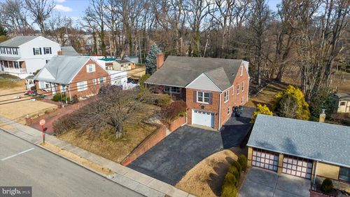 303 Perry St, RIDLEY PARK, PA, 19078-3724 | Card Image