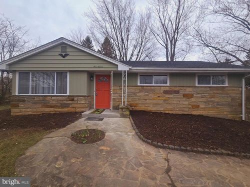 116 Armstrong St, FROSTBURG, MD, 21532-2404 | Card Image