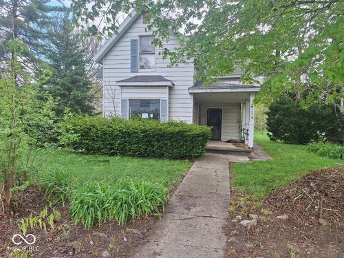 404 W Elm St, Gaston, IN, 47342-8062 | Card Image