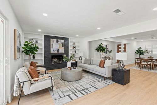 2116 Tamworth Ct, Bedford, TX, 76021-5329 | Card Image