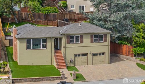 124 Vine St, San Carlos, CA, 94070-2008 | Card Image