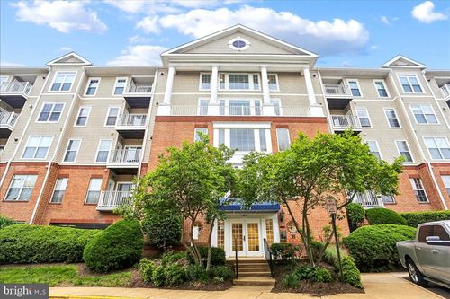 101-7011 Falls Reach Dr, FALLS CHURCH, VA, 22043-2339 | Card Image