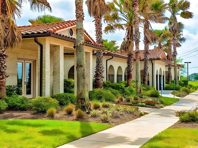 Community Amenities - Center | Image 11