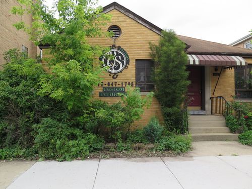 6027 W Addison St, Chicago, IL, 60634-4210 | Card Image
